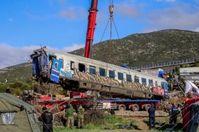 Τέμπη: Μηνυτήρια αναφορά για τις παρεμβάσεις στον τόπο του σιδηροδρομικού δυστυχήματος 